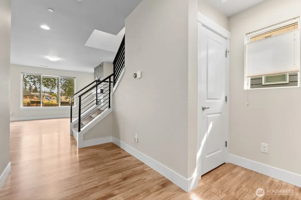 20412 5th Avenue W Lynnwood WA 98036
