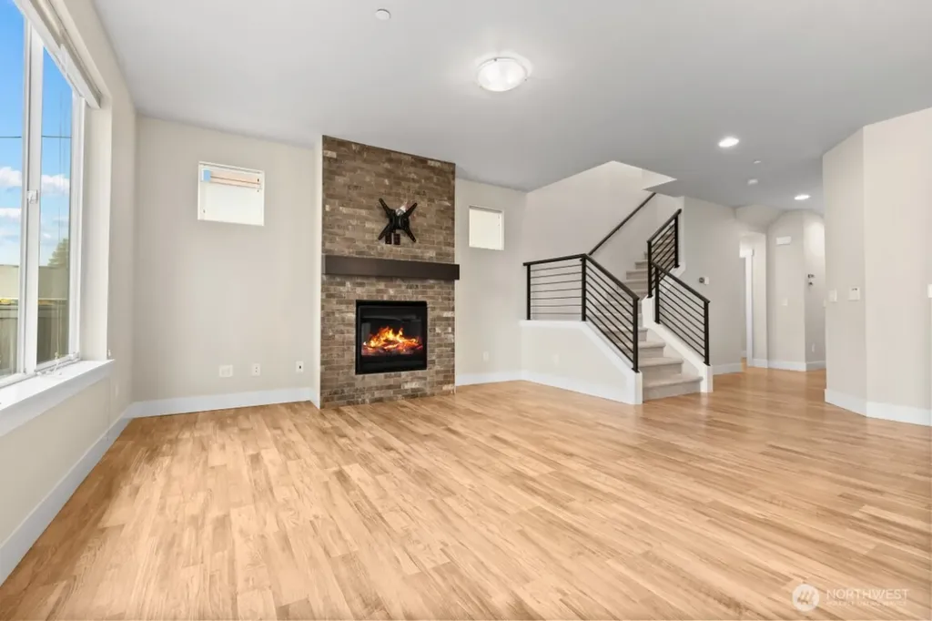 20412 5th Avenue W Lynnwood WA 98036