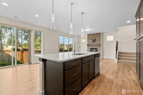 20412 5th Avenue W Lynnwood WA 98036