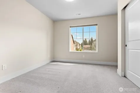 20412 5th Avenue W Lynnwood WA 98036
