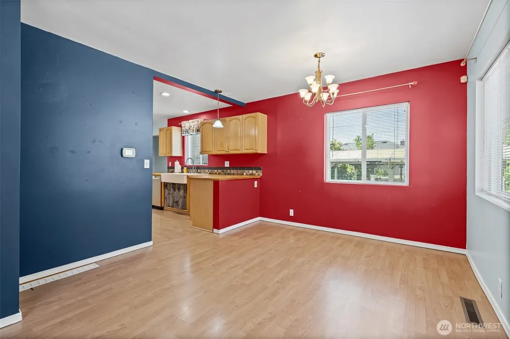 1421 N 32nd Street Renton WA 98056