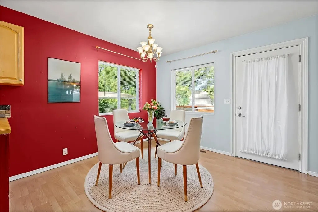 1421 N 32nd Street Renton WA 98056