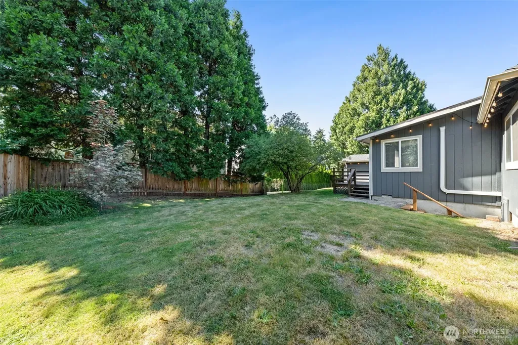 1421 N 32nd Street Renton WA 98056