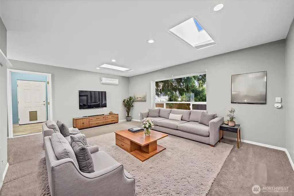 1421 N 32nd Street Renton WA 98056