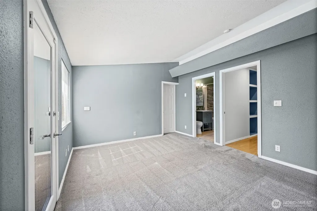1421 N 32nd Street Renton WA 98056