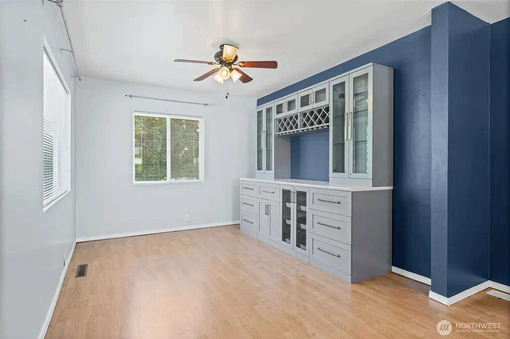 1421 N 32nd Street Renton WA 98056