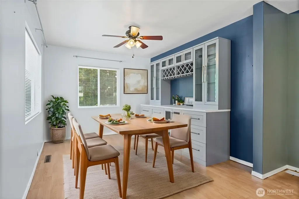 1421 N 32nd Street Renton WA 98056