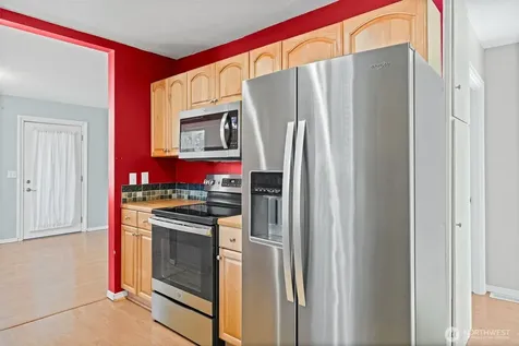1421 N 32nd Street Renton WA 98056
