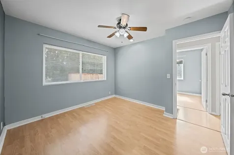 1421 N 32nd Street Renton WA 98056