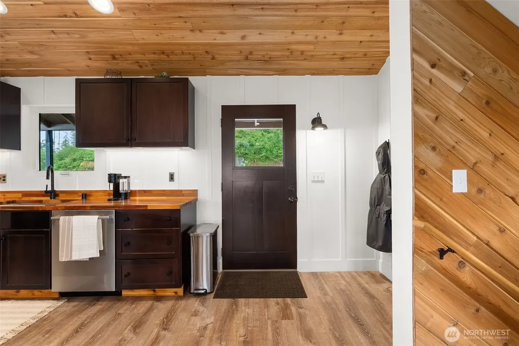 484 Salmon Creek Road Mossyrock WA 98564