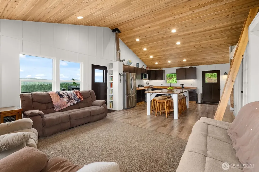 484 Salmon Creek Road Mossyrock WA 98564