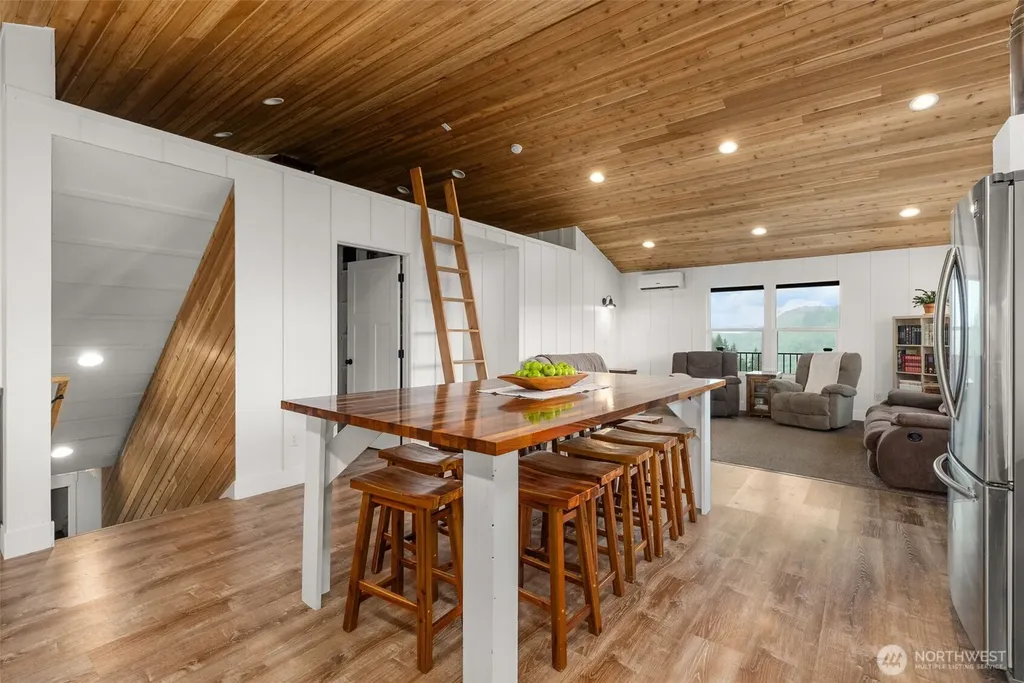 484 Salmon Creek Road Mossyrock WA 98564