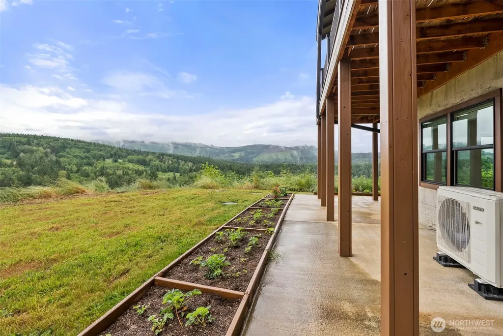 484 Salmon Creek Road Mossyrock WA 98564