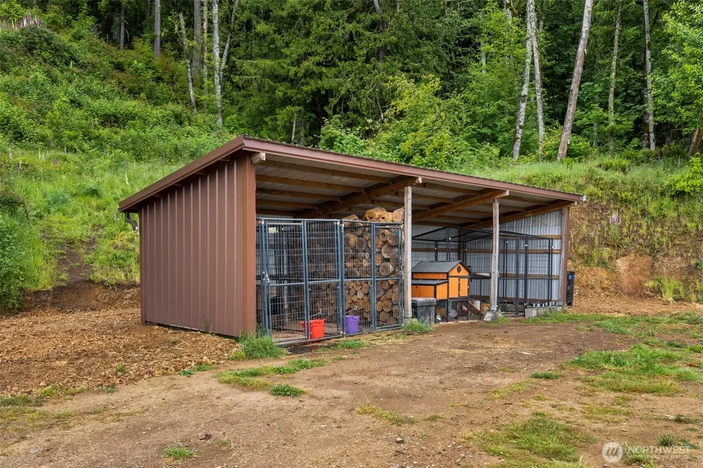 484 Salmon Creek Road Mossyrock WA 98564