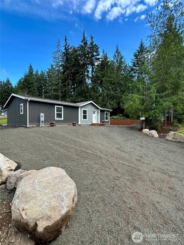 420 E Herron Drive Shelton WA 98584