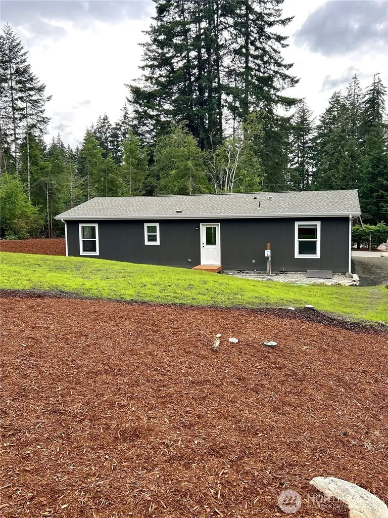 420 E Herron Drive Shelton WA 98584