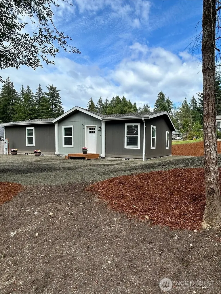 420 E Herron Drive Shelton WA 98584