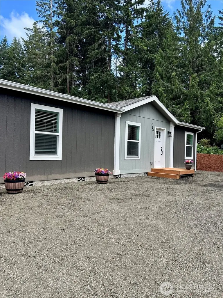 420 E Herron Drive Shelton WA 98584