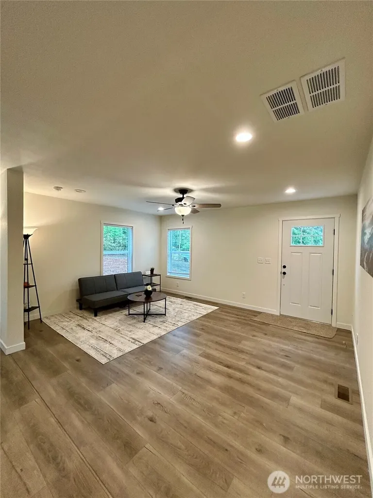 420 E Herron Drive Shelton WA 98584