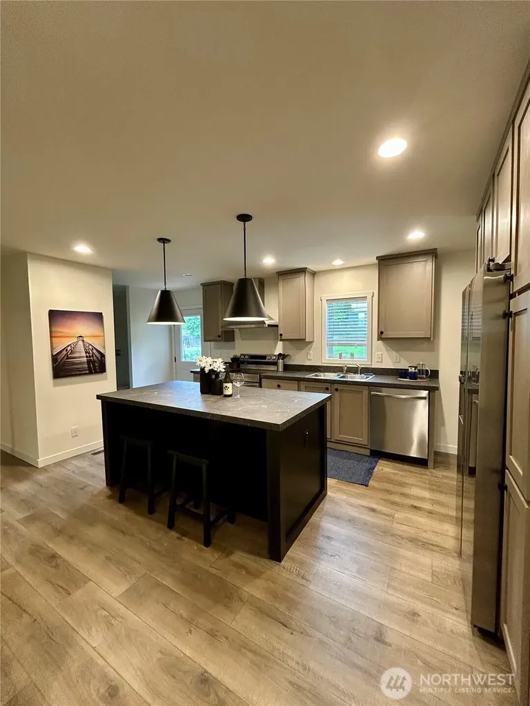420 E Herron Drive Shelton WA 98584