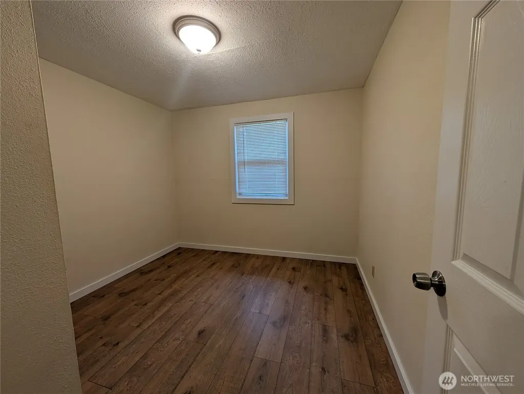 11002 Idlewild Road SW Lakewood WA 98498
