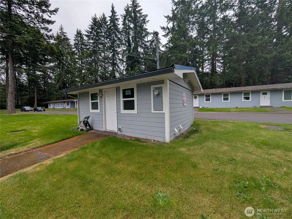 11002 Idlewild Road SW Lakewood WA 98498