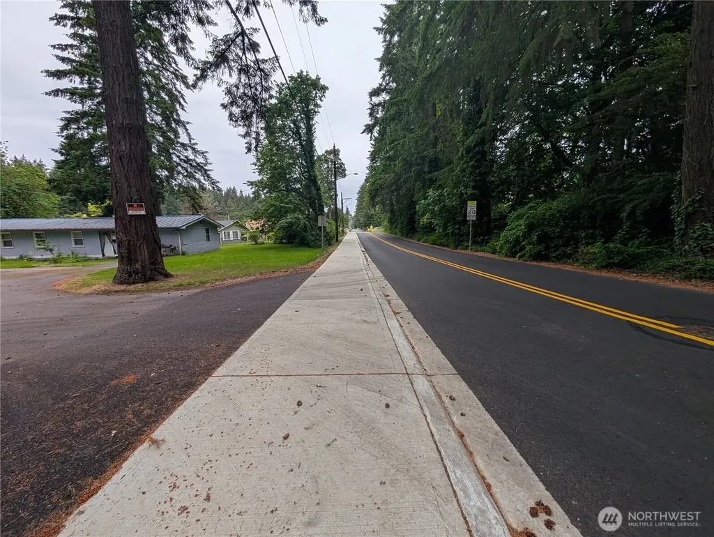 11002 Idlewild Road SW Lakewood WA 98498