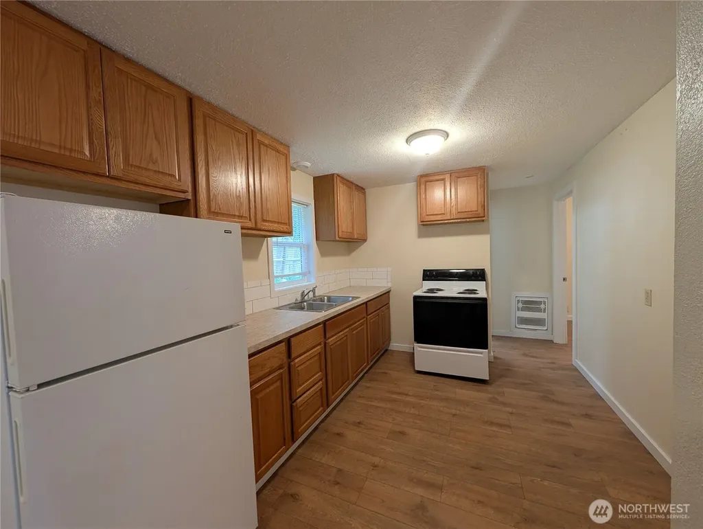 11002 Idlewild Road SW Lakewood WA 98498