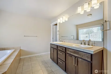 944 SW 108th Street SW Seattle WA 98146