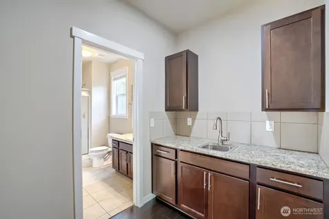 944 SW 108th Street SW Seattle WA 98146