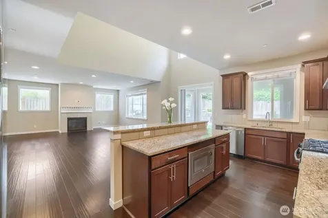 944 SW 108th Street SW Seattle WA 98146