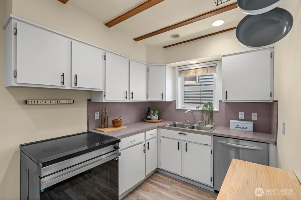 3511 S Ferdinand Street Seattle WA 98118