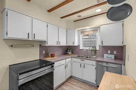 3511 S Ferdinand Street Seattle WA 98118