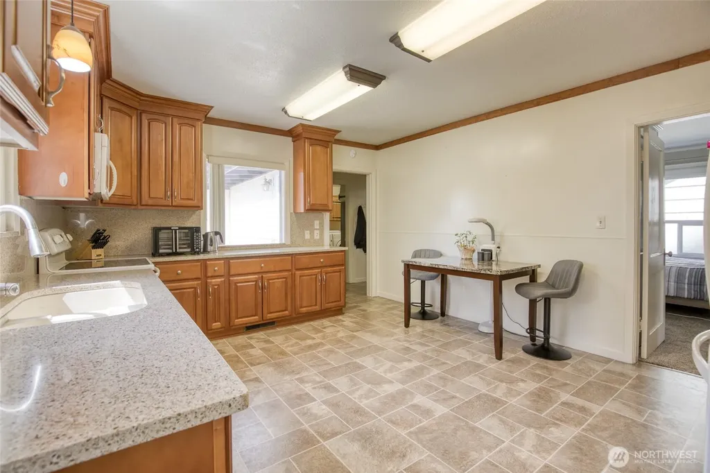 606 W 4th Street Aberdeen WA 98520