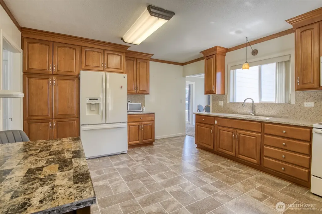 606 W 4th Street Aberdeen WA 98520