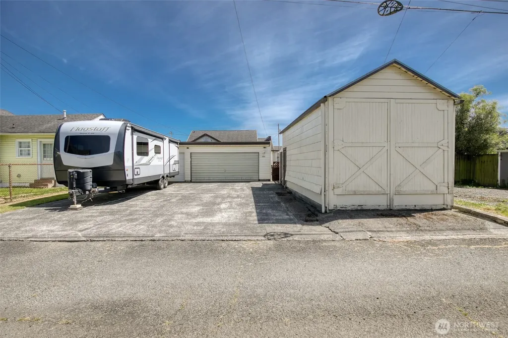 606 W 4th Street Aberdeen WA 98520
