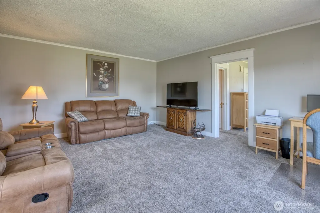 606 W 4th Street Aberdeen WA 98520