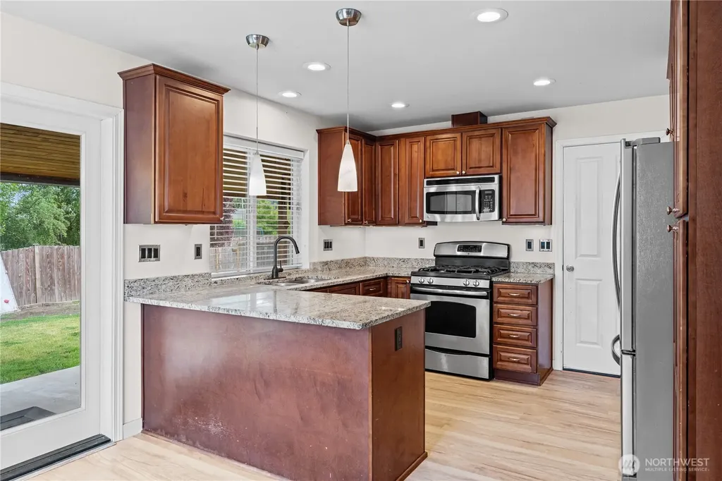 411 Rudnick Court NW Orting WA 98360
