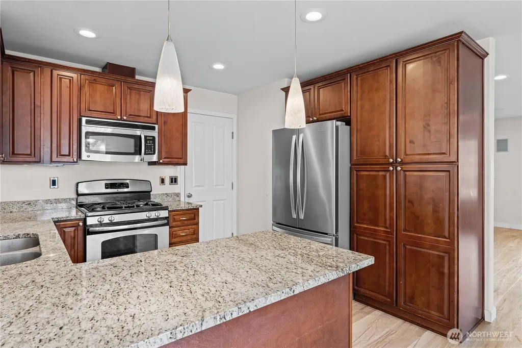 411 Rudnick Court NW Orting WA 98360