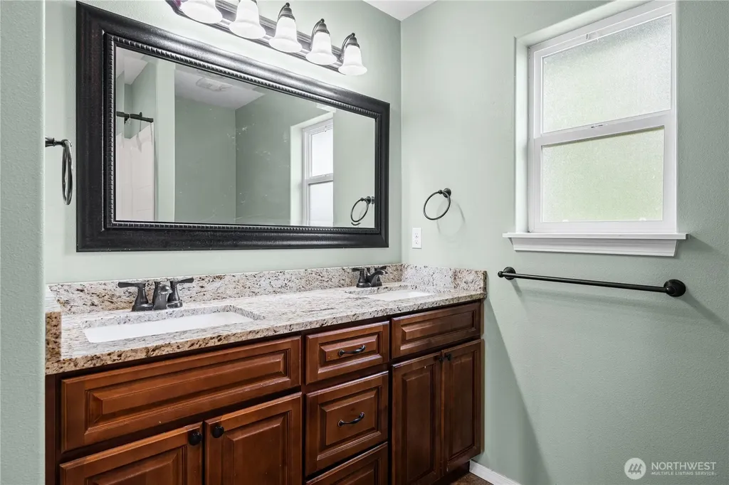 411 Rudnick Court NW Orting WA 98360