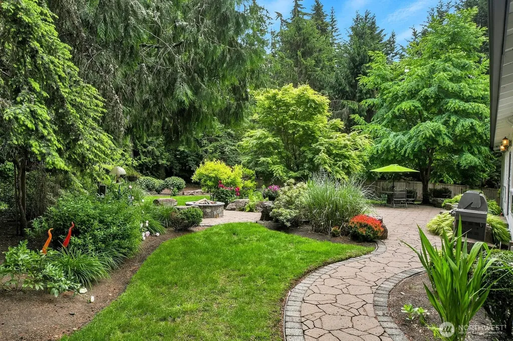 22707 NE 142nd Place Woodinville WA 98077