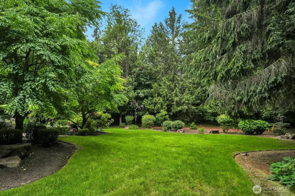 22707 NE 142nd Place Woodinville WA 98077