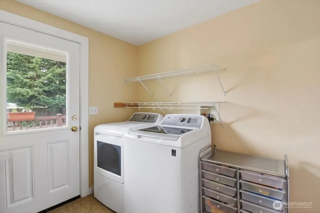 491 W Columbia Street Monroe WA 98272