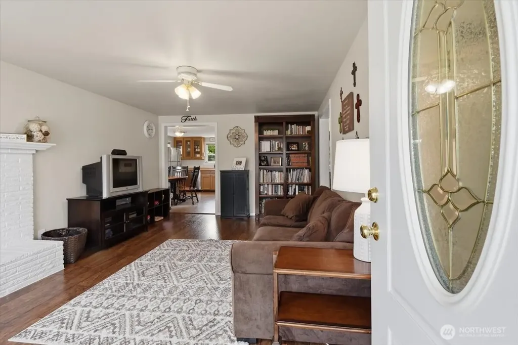 491 W Columbia Street Monroe WA 98272