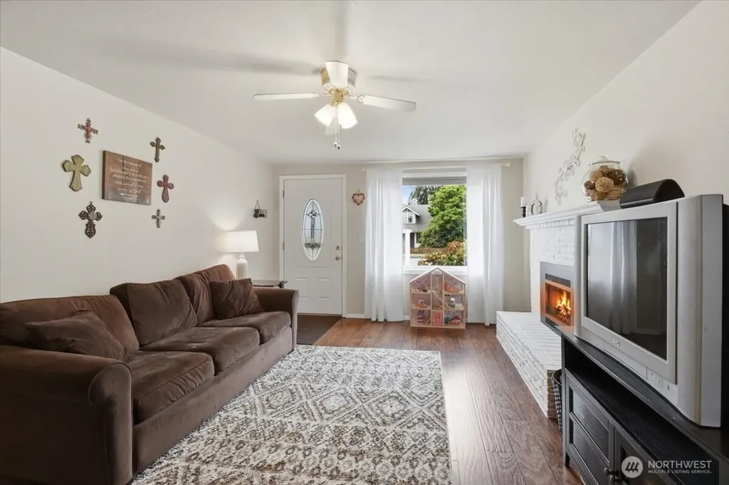491 W Columbia Street Monroe WA 98272
