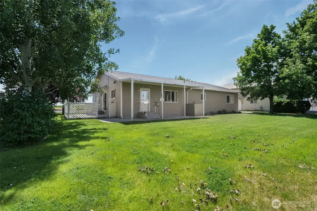 298 Road 19 NW Soap Lake WA 98851
