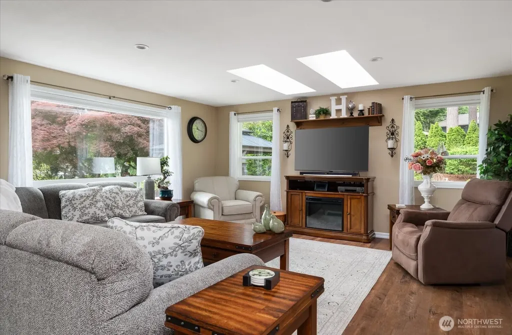1596 Links Way Oak Harbor WA 98277