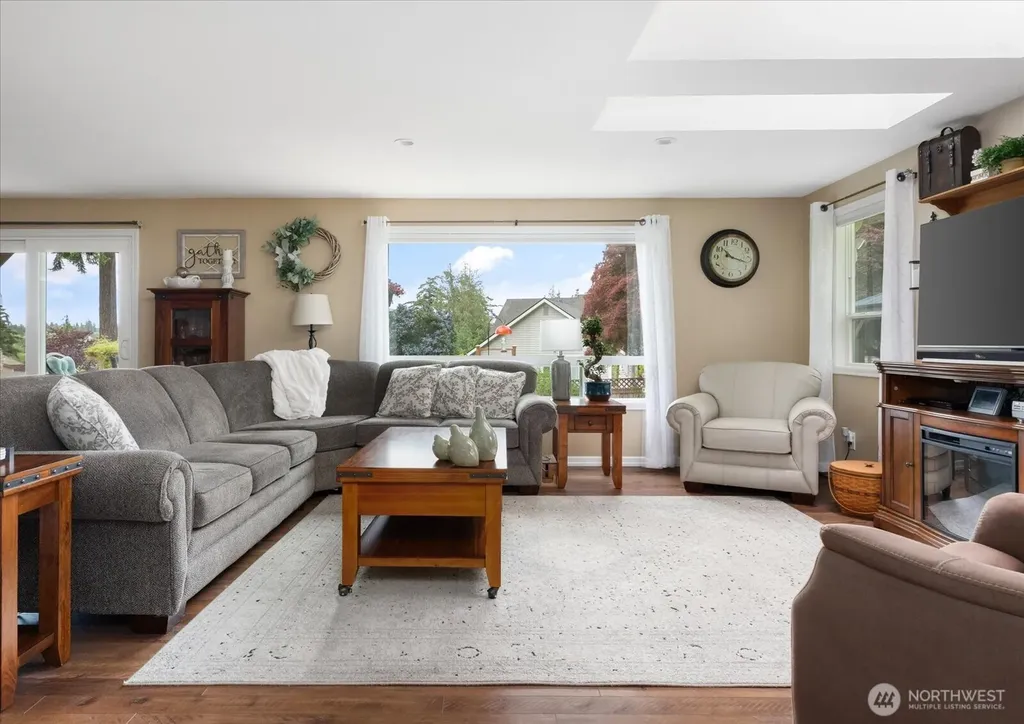 1596 Links Way Oak Harbor WA 98277