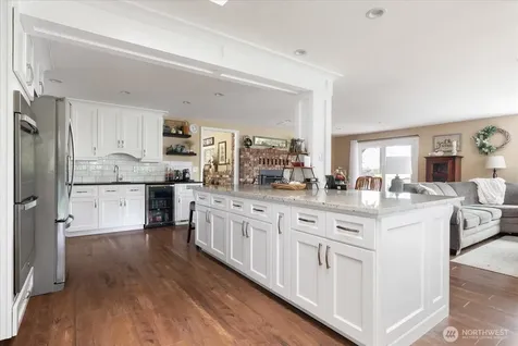 1596 Links Way Oak Harbor WA 98277