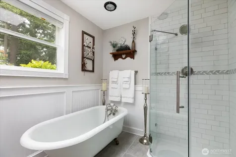 1596 Links Way Oak Harbor WA 98277